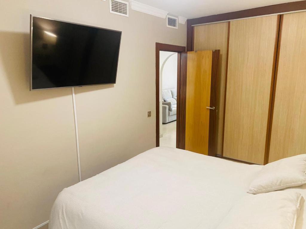Plaza Mar Apartment Фуeнхирола Екстериор снимка