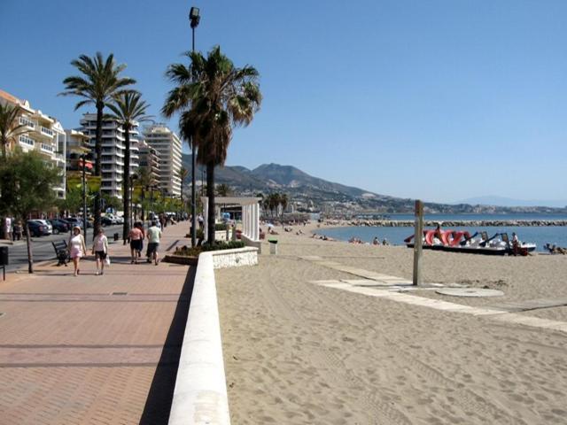 Plaza Mar Apartment Фуeнхирола Екстериор снимка